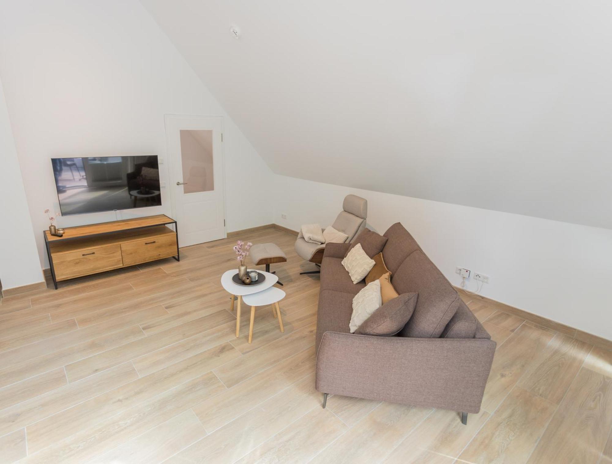 Stilvolles City-Apartment Glocke 뤼딩하우젠 외부 사진